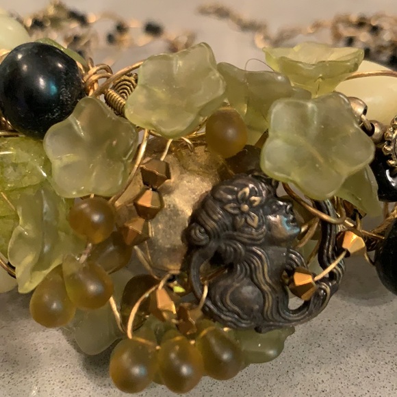 Artistic handmade statement necklace/choker - Picture 3 of 4